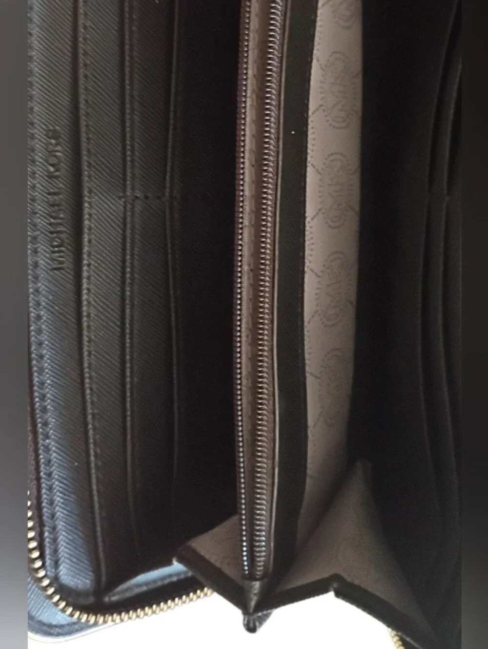 Michael Kors Jet Set Monogram Tote & Wallet Set + OEM Gift Box & Bag
